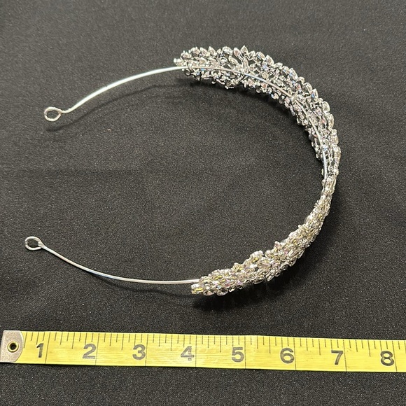 NWOT Bridal crystal rhinestone, silver headband, sparkling hair piece, weddings main image 9